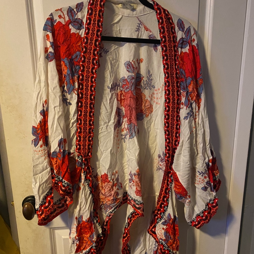 Red white and blue flower kimono coverup